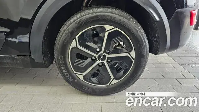 Kia Niro 2022 — ფოტო 12/30