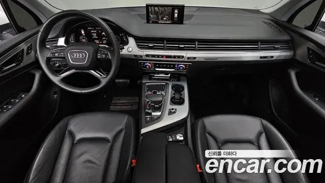 Audi Q7 2019 — Фото 7/20