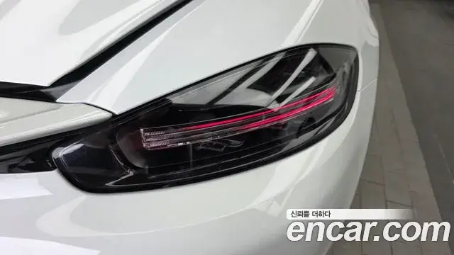 Porsche 718 Boxster 2024 — Şəkil 19/33