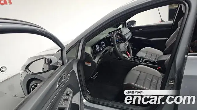 Volkswagen Golf 2026 — ფოტო 25/41