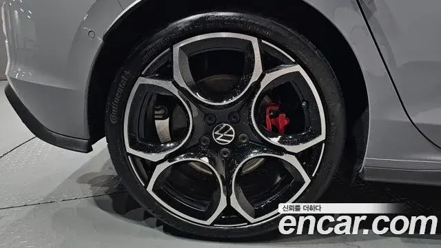 Volkswagen Golf 2026 — ფოტო 15/41