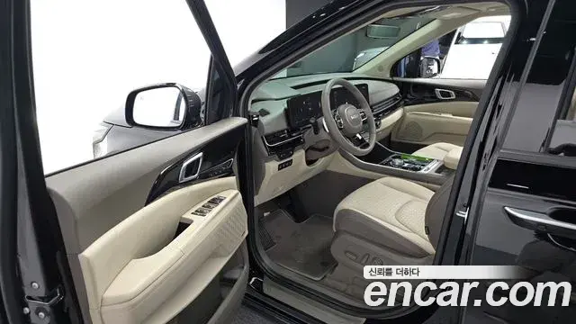 Kia Carnival 2024 — ფოტო 13/20