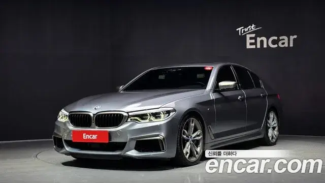BMW 5 Series 2018 — ფოტო 1/31