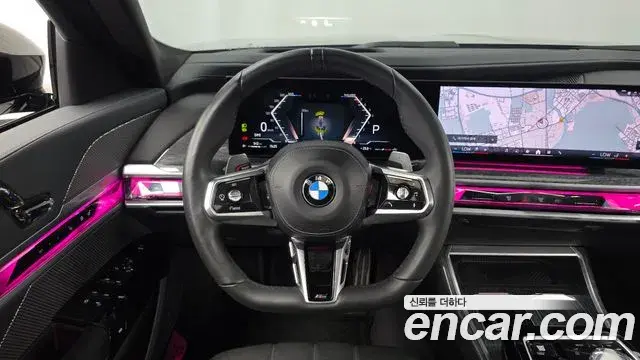 BMW 7 Series 2022 — ფოტო 21/34
