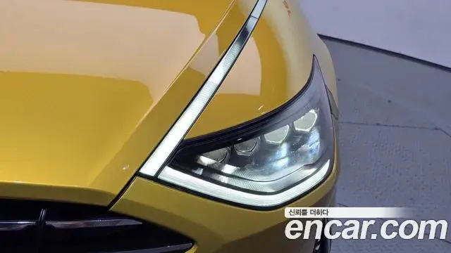 Hyundai Sonata Hybrid 2019 — Şəkil 17/35
