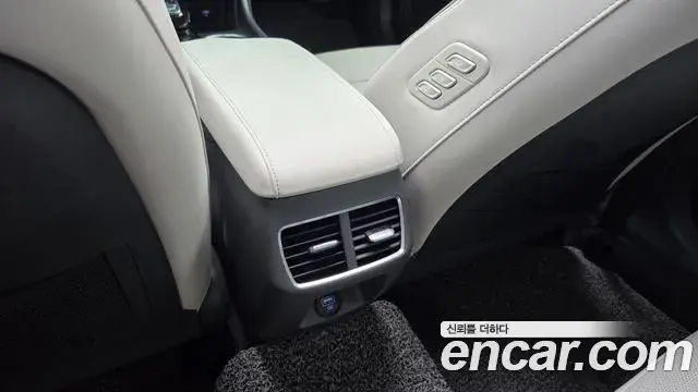 Hyundai Sonata Hybrid 2019 — Şəkil 14/35