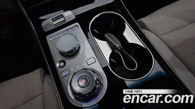 Genesis GV70 2026 — Photo 33/34