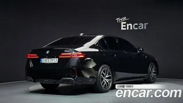 BMW 5 Series 2025 — Şəkil 7/20