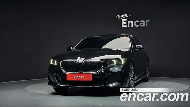 BMW 5 Series 2025 — Şəkil 9/20
