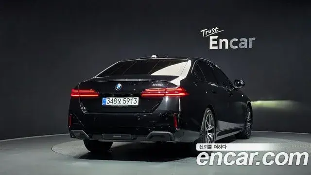 BMW 5 Series 2025 — Şəkil 17/20