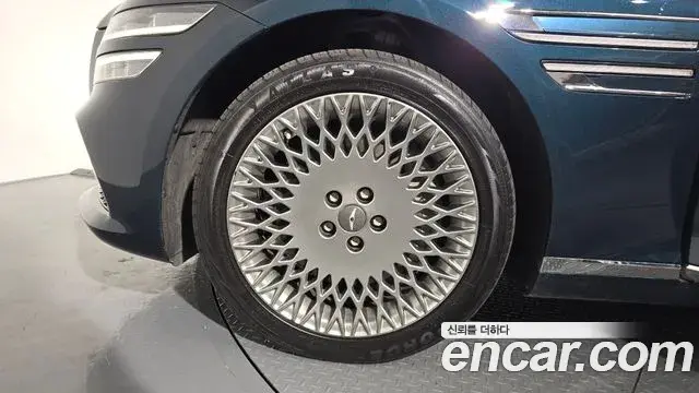 Genesis G80 2020 — Photo 13/20