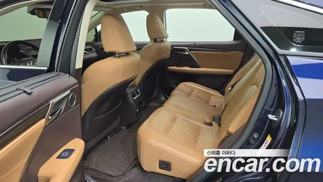 Lexus RX450h 2018 — Photo 13/39
