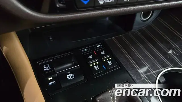Lexus RX450h 2018 — Photo 4/39