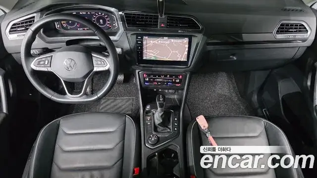 Volkswagen Tiguan 2023 — Şəkil 13/31