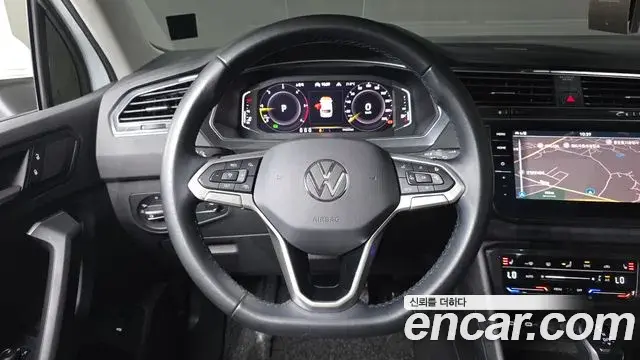 Volkswagen Tiguan 2023 — Şəkil 31/31