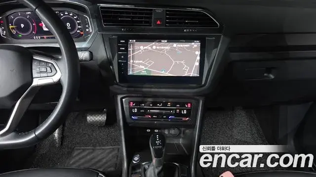Volkswagen Tiguan 2023 — Şəkil 19/31