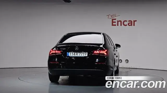 Mercedes-Benz A-Class 2020 — Фото 4/20