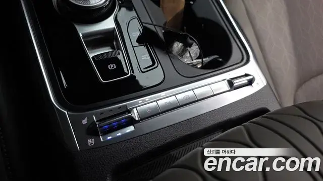 Kia Carnival 2023 — Şəkil 4/46