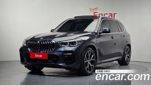 BMW X5 2022 — Фото 1/20