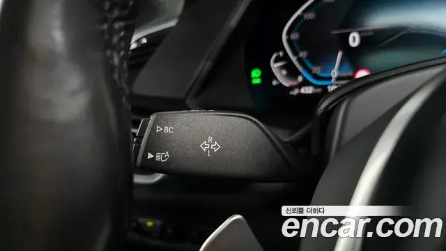 BMW X5 2022 — ფოტო 17/33