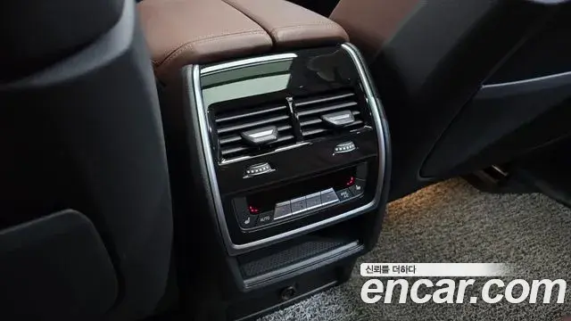 BMW X5 2022 — ფოტო 2/33