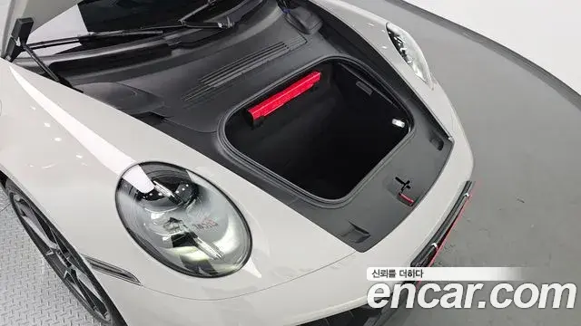 Porsche 911 2025 — Şəkil 13/20