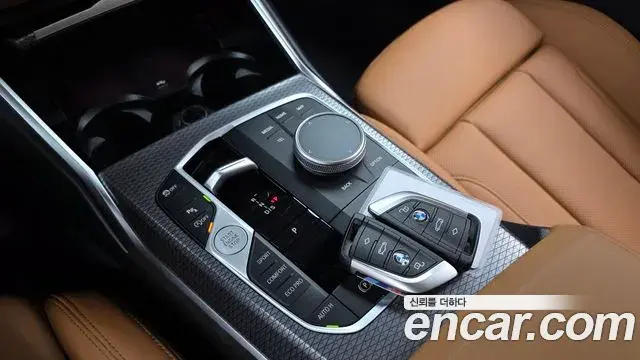 BMW 3 Series 2024 — Фото 9/20