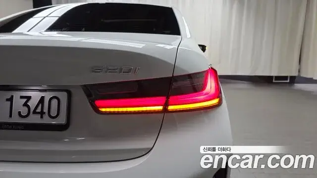 BMW 3 Series 2024 — ფოტო 24/31