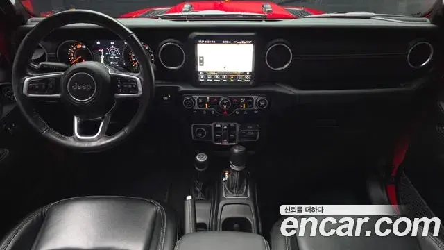 Jeep Wrangler 2021 — Şəkil 29/30