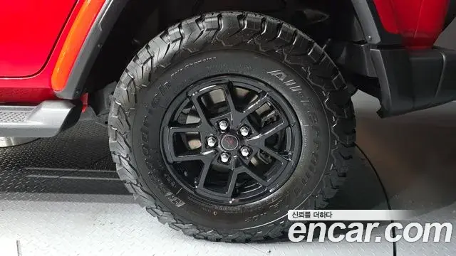 Jeep Wrangler 2021 — Şəkil 22/30