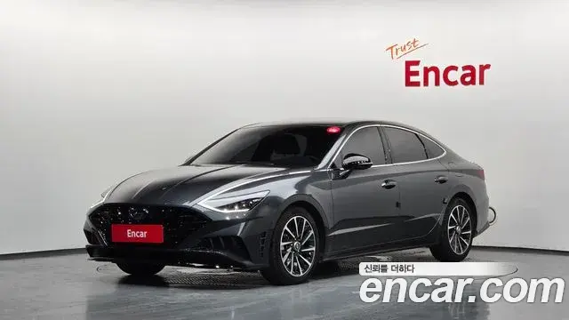 Hyundai Sonata 2022 — Фото 1/20