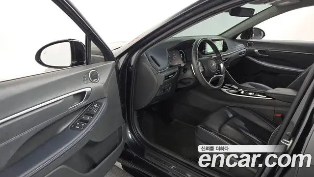 Hyundai Sonata 2022 — Фото 10/20