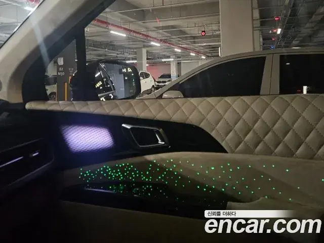 Kia Carnival 2022 — Фото 8/13