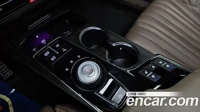 Kia K8 2023 — ფოტო 7/20