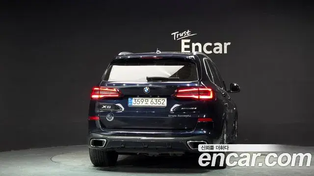BMW X5 2021 — Photo 12/20