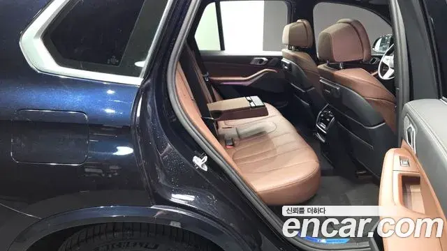 BMW X5 2021 — Photo 19/20