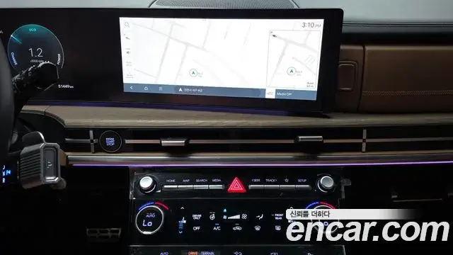 Hyundai Santa Fe 2024 — Şəkil 24/32
