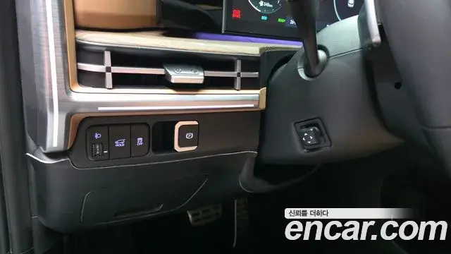 Hyundai Santa Fe 2024 — Şəkil 31/32