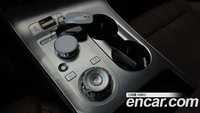 Genesis GV70 2024 — Photo 9/32