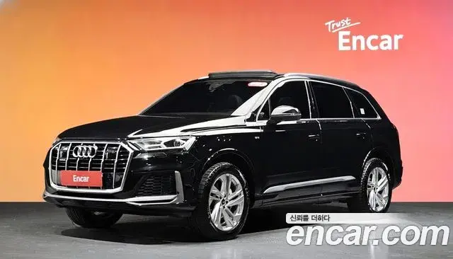 Audi Q7 2022 — Şəkil 1/32