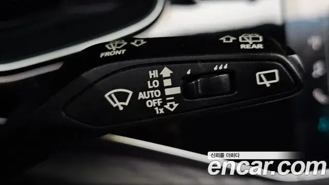 Audi Q7 2022 — Şəkil 11/32