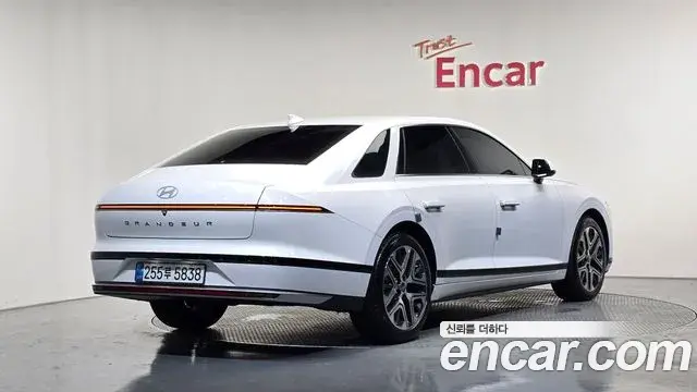 Hyundai Grandeur Hybrid 2025 — Şəkil 23/30