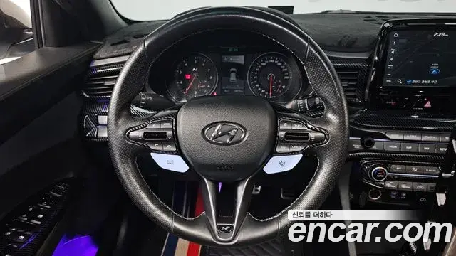 Hyundai Veloster 2018 — Фото 12/20