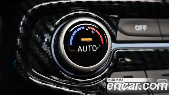 Hyundai Veloster 2018 — Фото 19/20