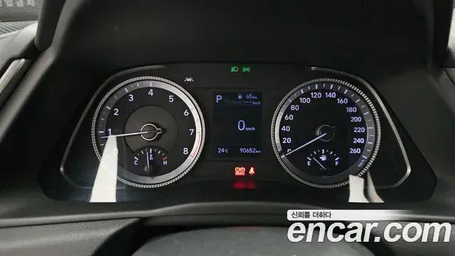 Hyundai Sonata 2019 — Фото 8/20