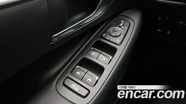 Hyundai Sonata Hybrid 2019 — Photo 23/31