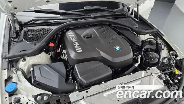 BMW 3 Series 2025 — Photo 29/34