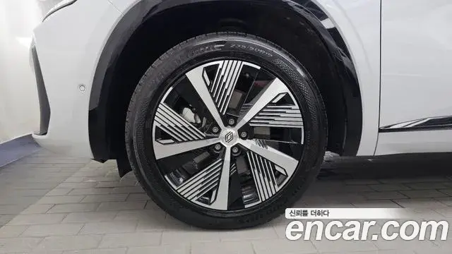 Renault Samsung Grand Koleos 2024 — Photo 28/37