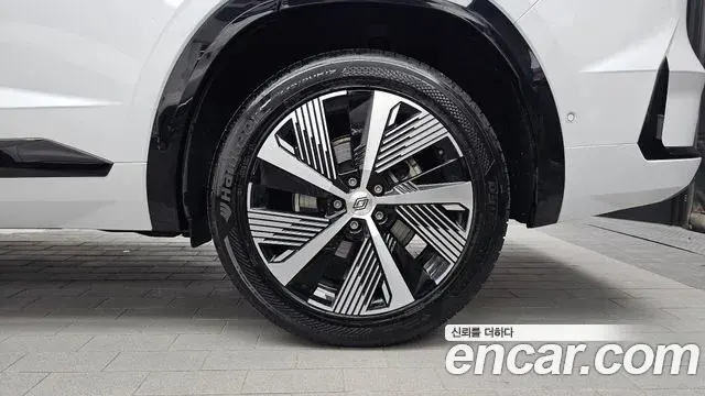 Renault Samsung Grand Koleos 2024 — Photo 8/37