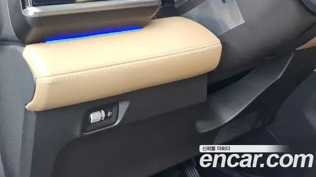 Renault Samsung Grand Koleos 2024 — Photo 32/37
